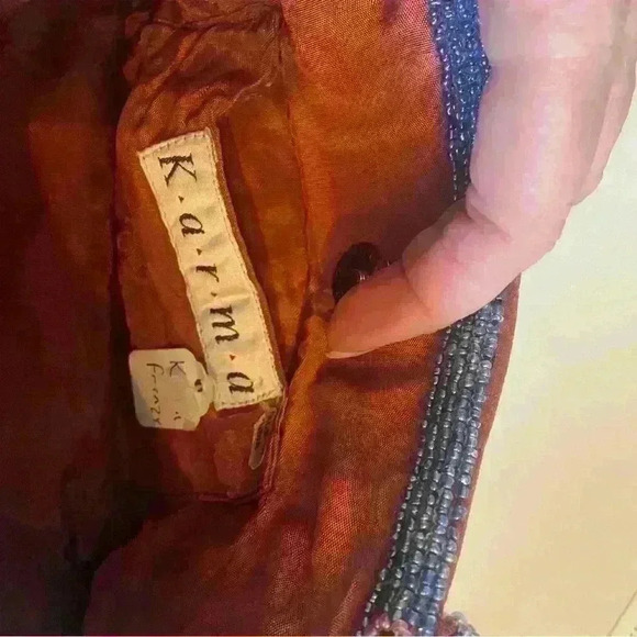 Karma Silk and and Beaded Handbag. Floral Vintage - Picture 8 of 12